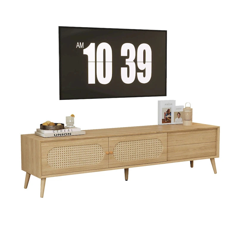 Meuble TV en bois naturel de style bohème avec portes en rotin et tiroir, compatible avec les téléviseurs jusqu'à 80"