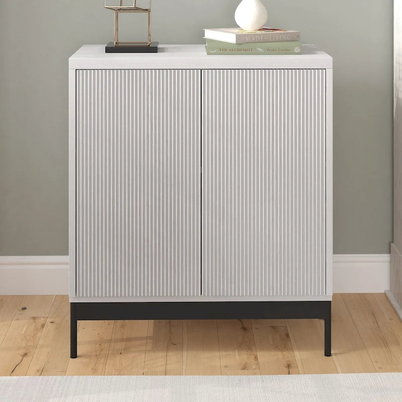 Meuble de rangement d'appoint en MDF, largeur 28 po, blanc/blanc aulne/grain noir, avec 2 portes battantes, tablette réglable et découpe pour la gestion des câbles