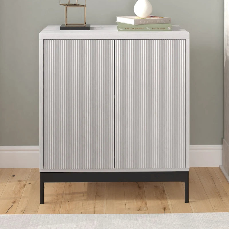 Meuble de rangement d'appoint en MDF, largeur 28 po, blanc/blanc aulne/grain noir, avec 2 portes battantes, tablette réglable et découpe pour la gestion des câbles