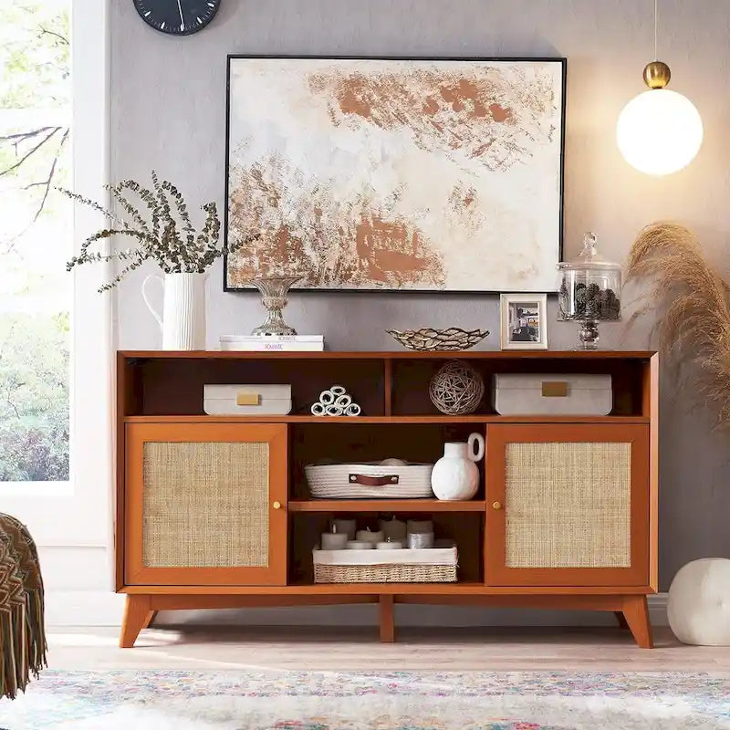 Meuble TV haut de style moderne du milieu du siècle, blanc/cerisier/chêne naturel, avec portes en rotin tressé et pieds inclinés, convient aux téléviseurs jusqu'à 65 pouces