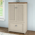 Classeur de style campagnard moderne avec portes à persiennes, 3 étagères et tiroir classeur à extension complète, blanc antique/gris Cape Cod/noir antique/gris planches