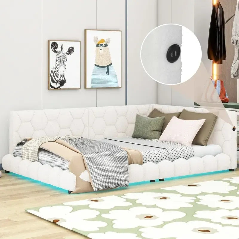 Lit plateforme pleine grandeur blanc/rose en tissu Teddy avec éclairage à bande LED et 2 ports USB, pour 2 personnes