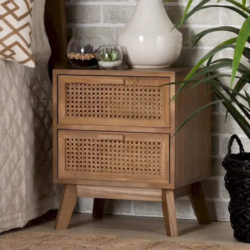 Table d'appoint moderne du milieu du siècle, brun naturel/brun noyer, avec 2 tiroirs en rotin et pieds inclinés