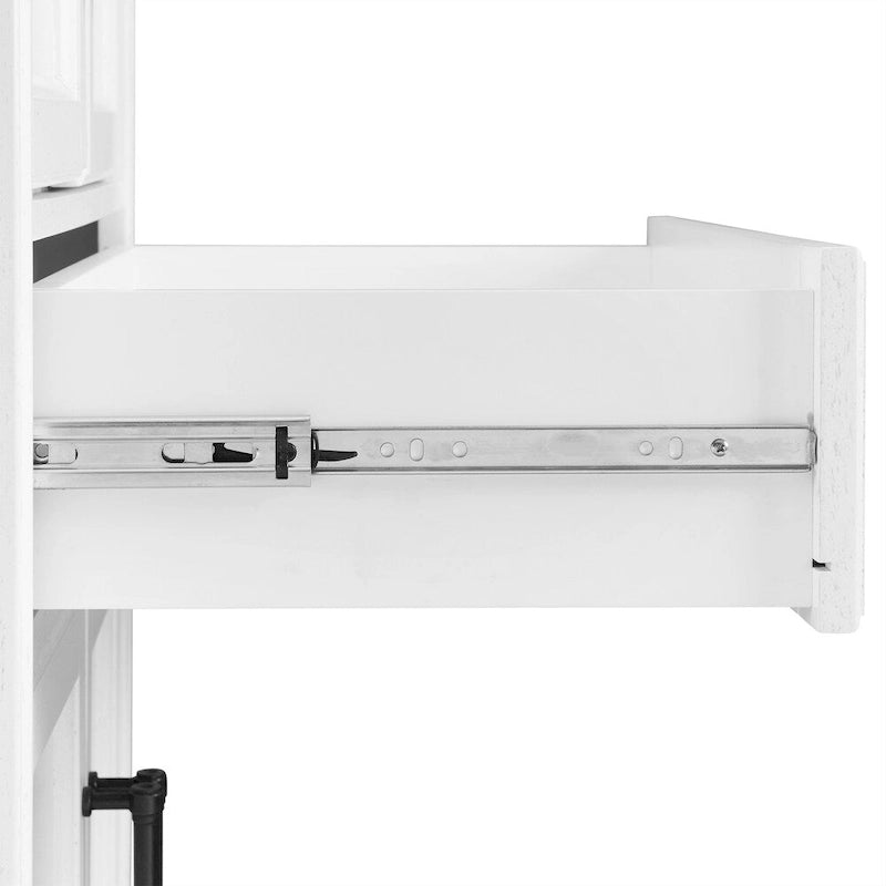 Armoire de rangement de cuisine de style transitoire vieilli blanc avec 2 armoires à double porte, 1 tiroir à extension complète et quincaillerie en laiton