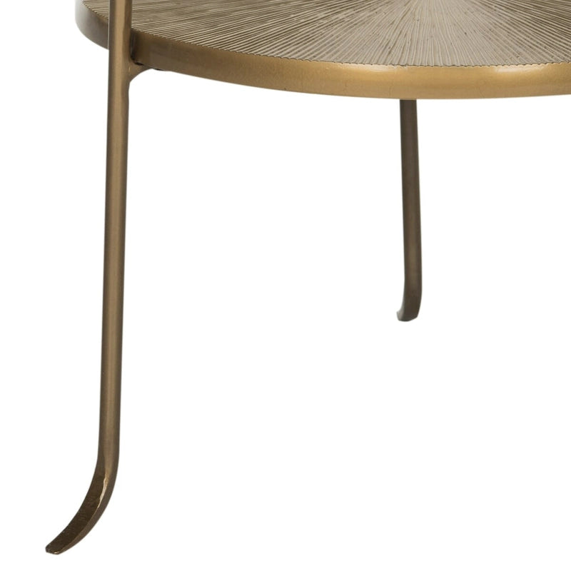Table d'appoint sculpturale en laiton avec détails sculptés en forme de soleil et trois niveaux