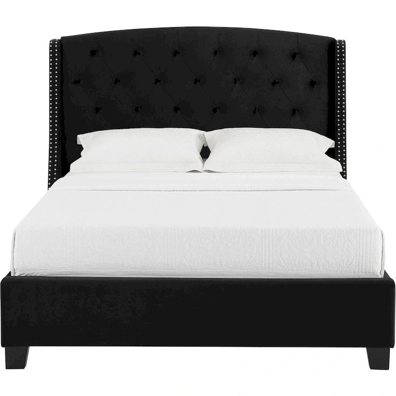 Lit King Size noir à profil bas avec tête de lit capitonnée, garniture cloutée et pied de lit à panneaux, pour 2 personnes