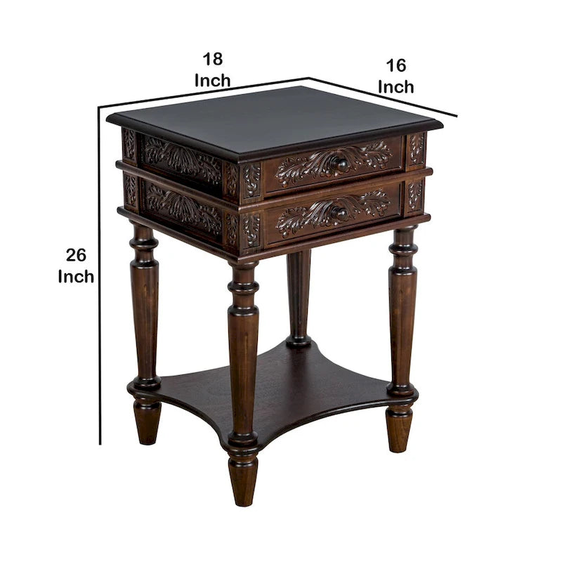 Table d'appoint traditionnelle en bouleau marron foncé avec 2 tiroirs, détails sculptés et étagère inférieure ouverte