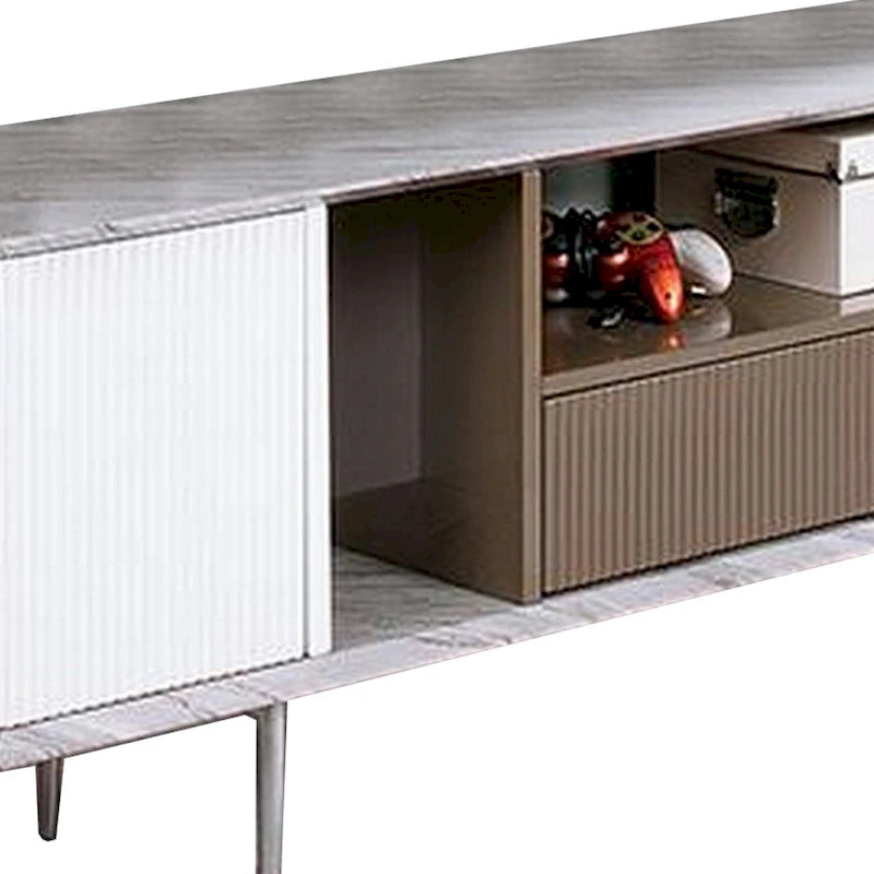 Meuble TV multimédia 1 tiroir, étagères ouvertes, détails côtelés et pieds effilés en acier, couleur Champagne/Blanc/Gris, 178 cm