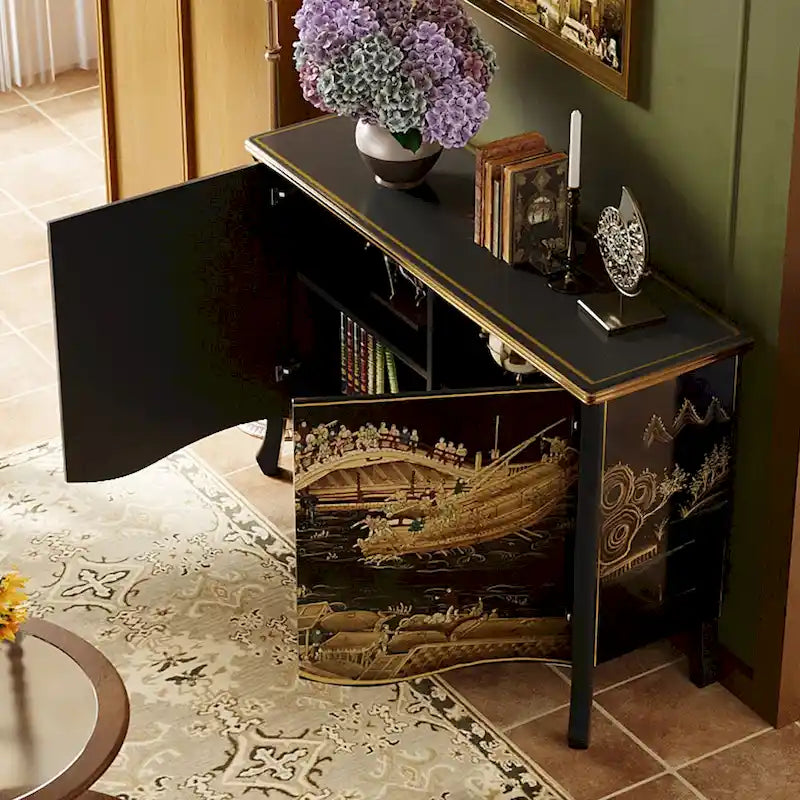 Buffet noir de style chinois peint à la main avec deux portes coulissantes, tiroirs et accents de feuille d'argent